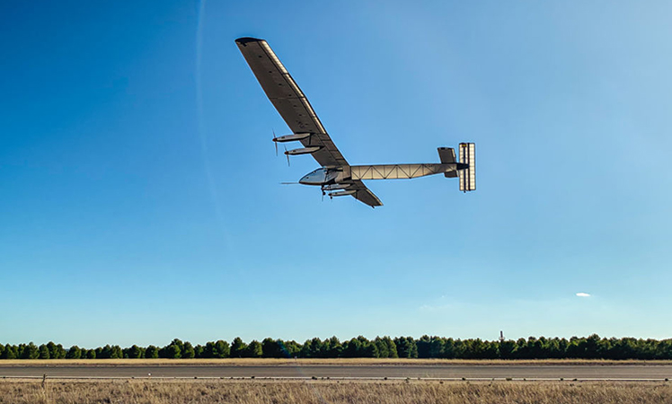 Skydweller: 90 días de vuelo perpetuo y autónomo de un avión solar