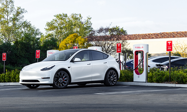 Tesla, marcando el paso en la movilidad eléctrica