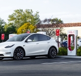 Tesla, marcando el paso en la movilidad eléctrica