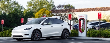 Tesla, marcando el paso en la movilidad eléctrica