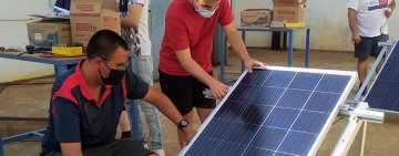 Participantes del concurso de montaje de Endesa