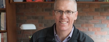 Geoffrey G. Parker, profesor de Engineering Innovation de Dartmouth College y director ejecutivo del Master of Engineering Management Program.