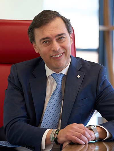2025N Enrique Galvan silla izda