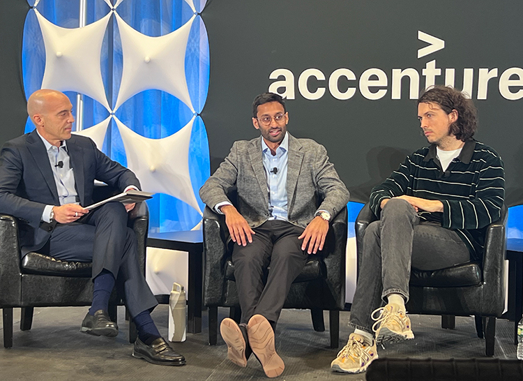 Sinan, Manish y Michiel